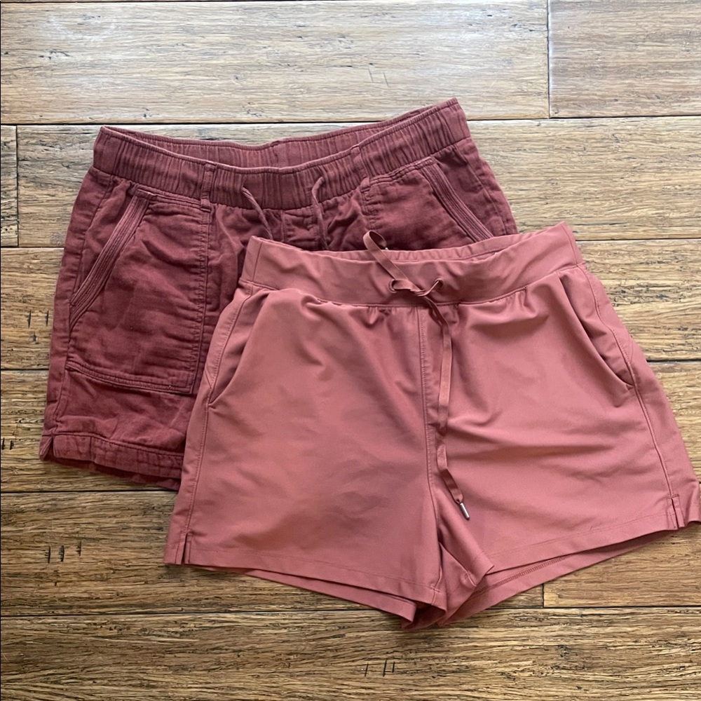 TWO Old Navy Women's Athletic Shorts in Rust